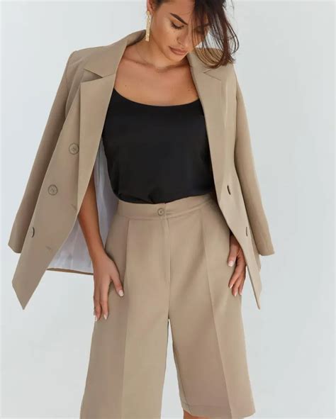 ks_boutique_estonia In Stock 🕊🤍В наличии ️ Костюм подойдет и для офиса ...
