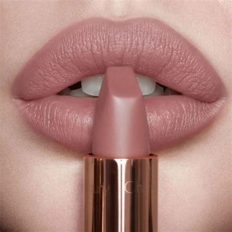 Помада Charlotte Tilbury В Оттенке Pillow Talk купить на OZON по низкой ...