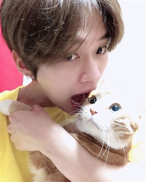•Реакции Stray kids• | Lee know, Stray kids minho, Lee know stray kids