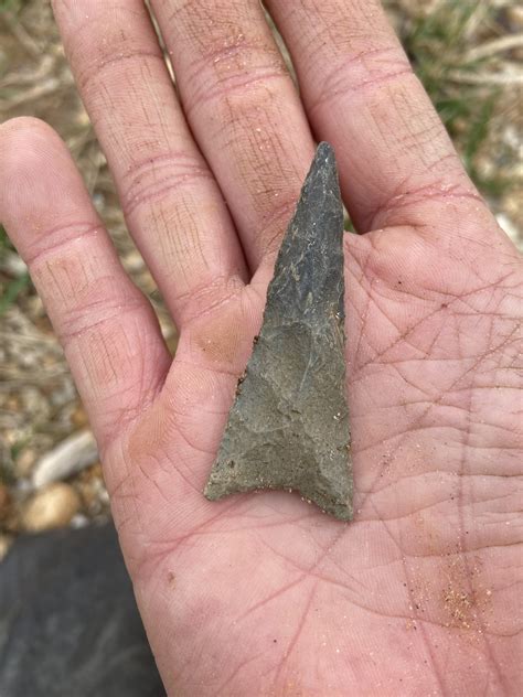 Found in a western North Carolina river : r/Arrowheads
