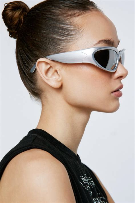 Wrap Around Sunglasses | Nasty Gal