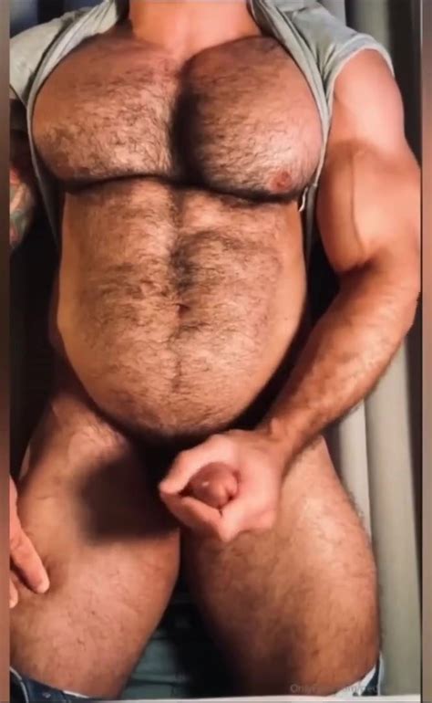 Muscle bear shows off hairy muscles and jacks off - ThisVid.com