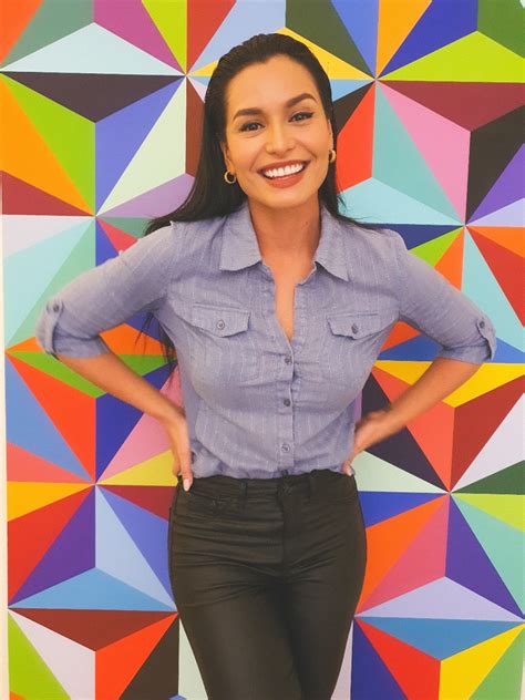 Brenda Castro - Oficial