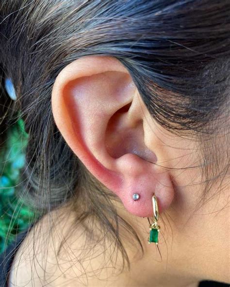 20 Best Minimalist Ear Piercing You Should Try