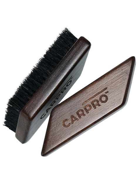 Мягкая щетка для чистки кожи CARPRO Leather Brush