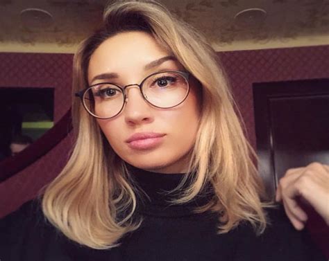 Ольга Шарий волнует сердца многих своими снимками: горячие и стильные ...