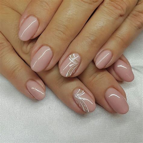The Best Nail Colors For Your Wedding – The FSHN