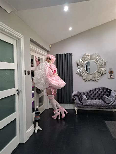 Prissy Sissy Training Sissification For Sissies by the No.1 expert