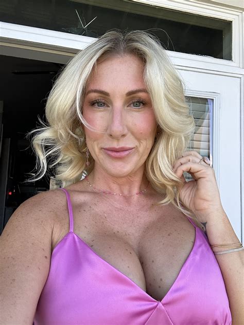 Lorelei Finds/loreleifinds: Southern Trucker Pornstar | OnlyFans Review