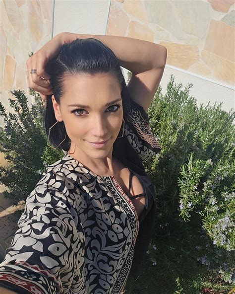 Perla Nurse | Want to walk in nature. you come with me ? 😊 #fyp #fypシ