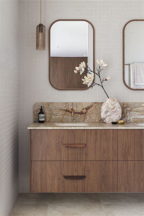 35 SAVOY – Finestone