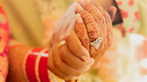 casting director shanoo sharma ties  knot  mystery man ranveer