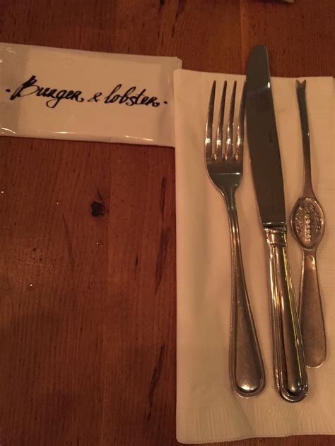 Best Travel Routes to Burger & Lobster in Soho 6