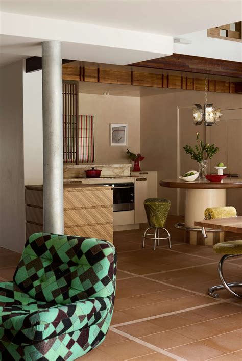 Photo 6 of 21 in Seventies Nostalgia Abounds in This Lush Byron Bay