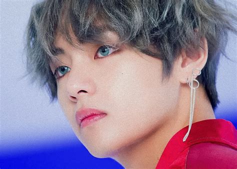 close     bts poster picture metal print paint  tomahoc