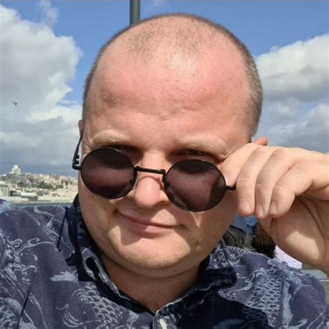 REALIST - блогер, автор на радио MDRadio
