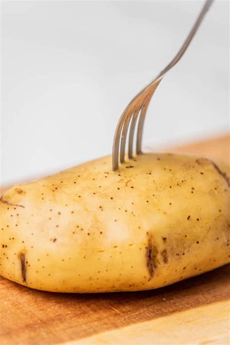 Easy Microwave Baked Potato