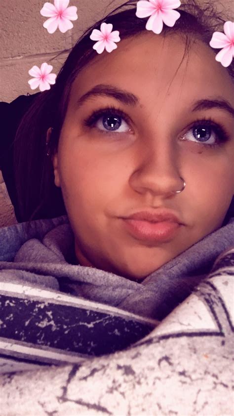 (F22) he loves to cum on my face so I let him🤤 : r/cumsluts