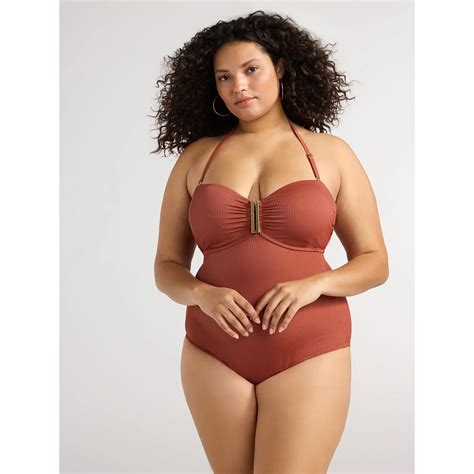 The Best One-Piece Swimsuits for Women 2024: Large & Small Busts