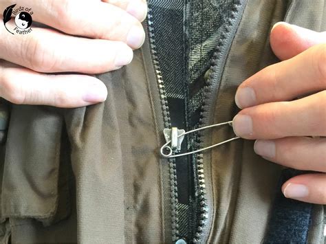 how to fix a zipper separated 6