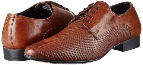 10 Best Leather Shoes Brands for Men in India (Formal & Casual)