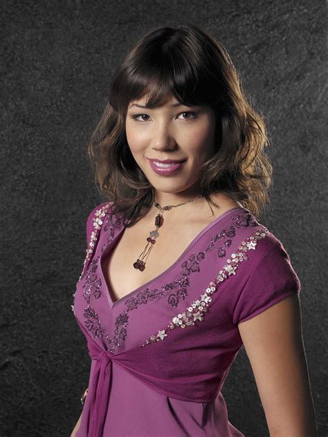 Michaela Conlin Cabello Lacio