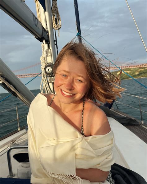 Hallie Walker (@hallieawalker) • Instagram photos and videos