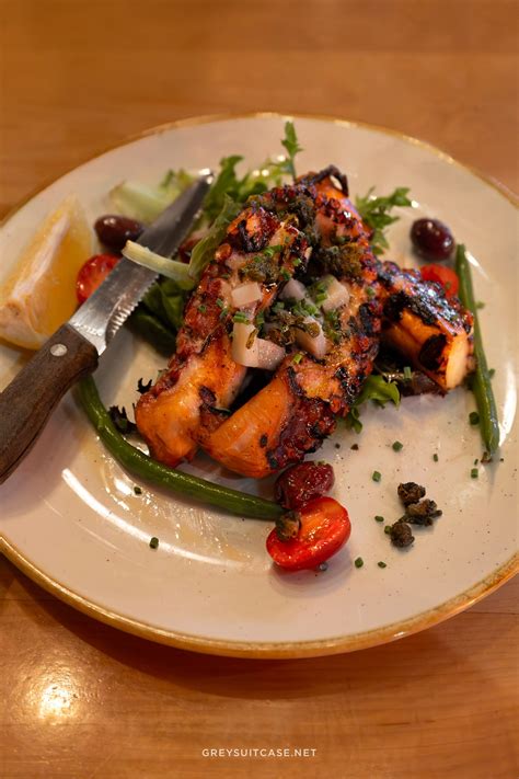 Dining and Menu Guide for Cibo Wine Bar on King Street 24