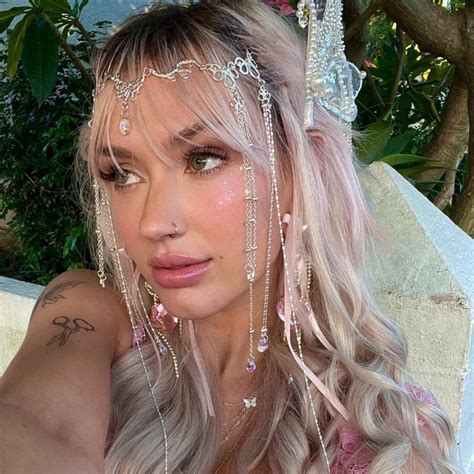 Honey Lips: How To Achieve The Latest TikTok Trend | BEAUTY/crew