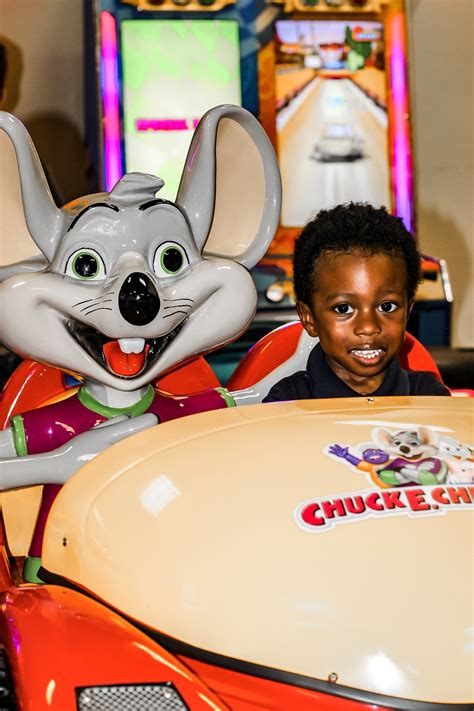 Spring Break Playdate At Chuck E. Cheese’s | Sincerely Onyi