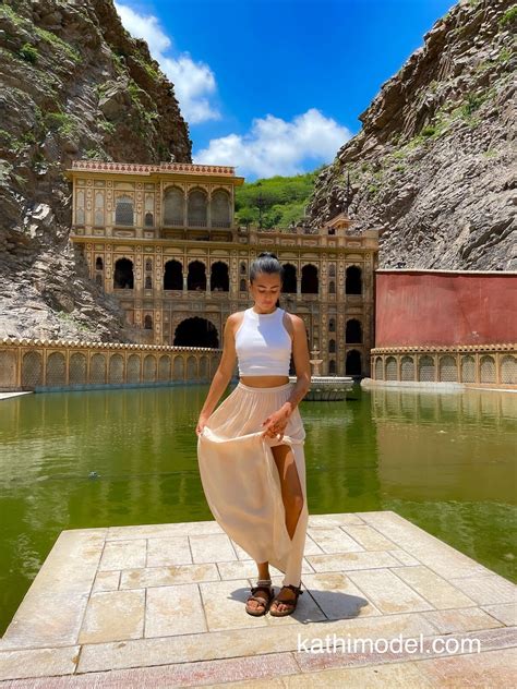 𝐊𝐀𝐓𝐇𝐄𝐑𝐈𝐍𝐍𝐄 𝐑𝐎𝐃𝐑𝐈𝐆𝐔𝐄𝐙 (@kathimodelofficial) on Threads