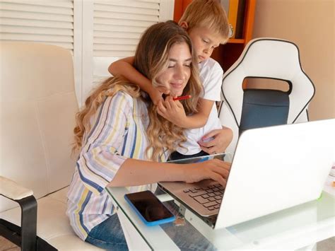 Nuanced Stress Management Strategies for the Busy Working Mom