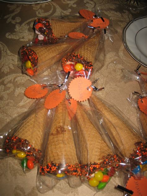 Edible Thanksgiving Placeholders or Party Favors