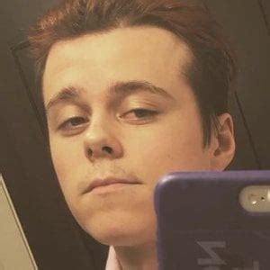 ImAllexx - Age, Family, Bio | Famous Birthdays