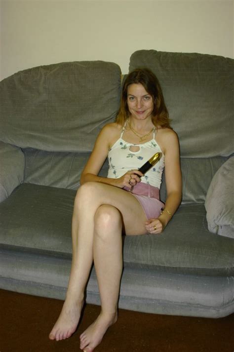 Shy Small Titted House Wife Wanking Off Pussy With Her Dildo Porn