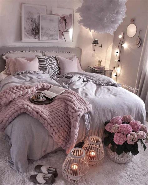 60+ Creative Aesthetic Bedroom Ideas | Woman bedroom, Room inspiration ...