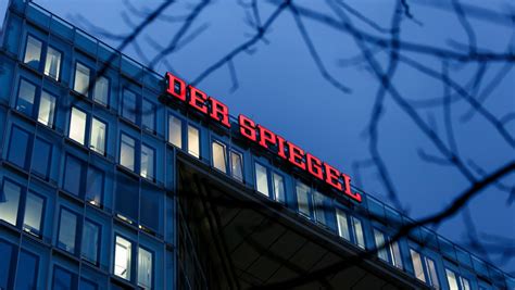 der spiegel suspends  editors  fake news scandal