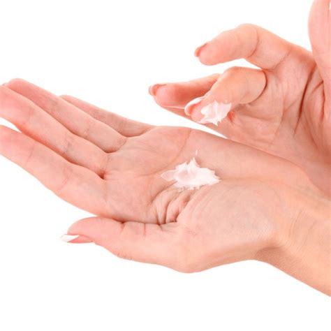 Como fazer uma esfoliação corretamente – Esteticista Como Você