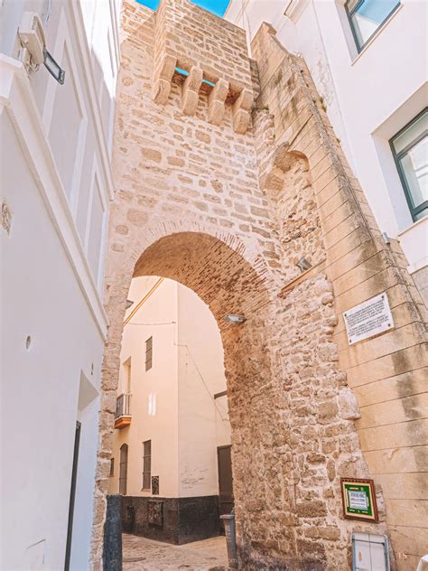 Can You See All of Cádiz in One Day? A Guide to the Highlights