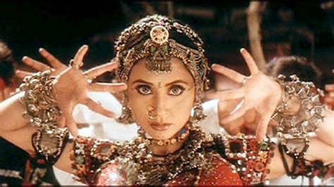 Urmila Matondkar wore 15 kg jewellery for Chamma Chamma; recalls being ...