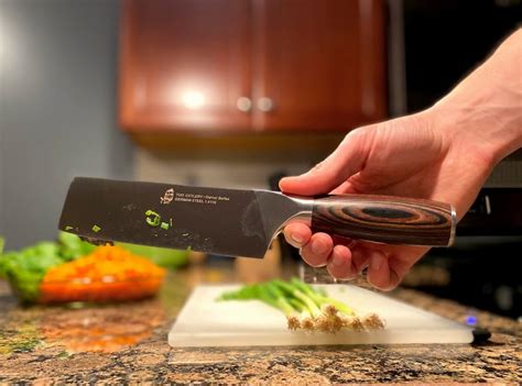 The Difference Between Nakiri and Santoku Knives - Online Authority