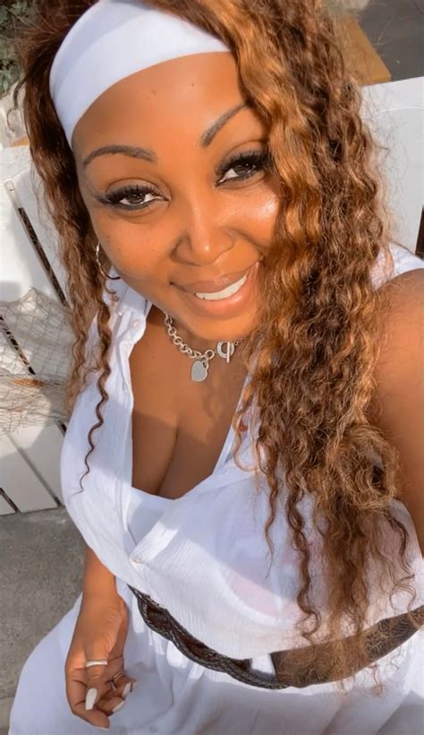 About – Sareena Stevenson – Medium