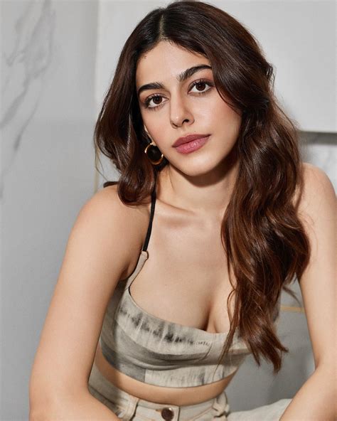 Alaya F