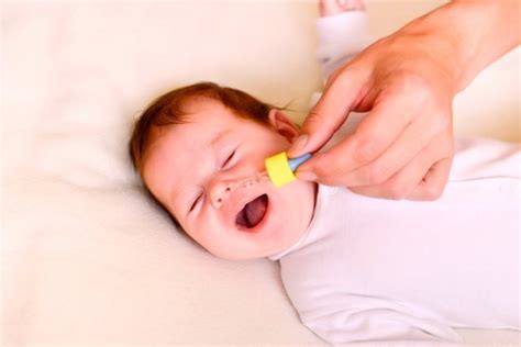 Почему капли от насморка опасны для детей? | MedAboutMe