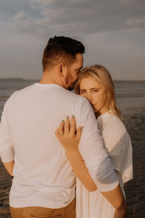 Sunny Hilton Head Beach Photography Session: Robyn & Matthew - Intimate