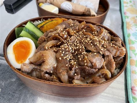 ginger pork bento  curried chicken soboro bento rbento