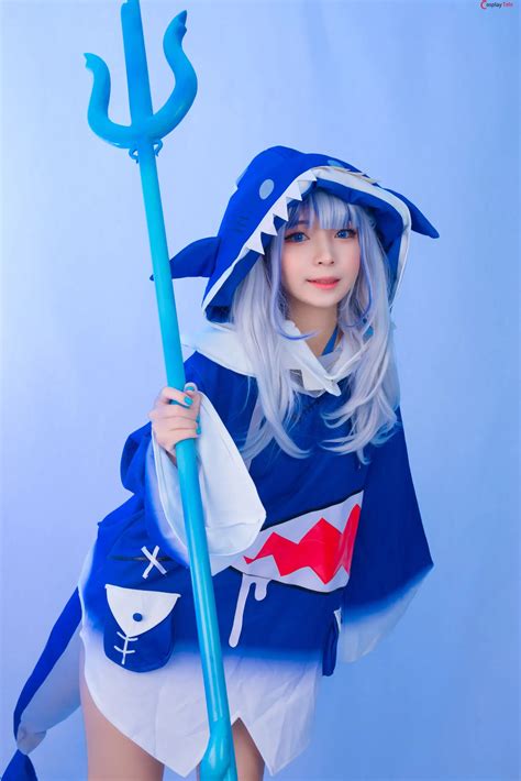 Umeko J cosplay Gawr Gura - Hololive "86 photos" - Cosplaytele