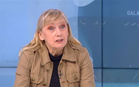 Елена Йончева: Най-трудният момент и най-голямата награда бе да видя ...