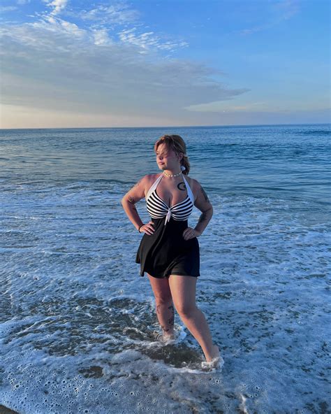 Bry | Goodbye ocean 💔💔💔 #ocean #explorepage #bikini | Instagram