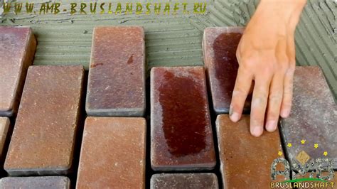 Укладка тротуарной клинкерной брусчатки на клей, укладка тротуарной ...
